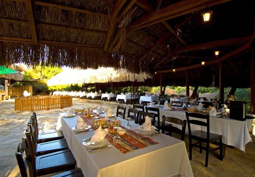 Hotel Blue Waters Club Side Exterior foto